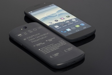 Ra mắt điện thoại 2 màn hình